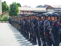 Danpas Pelopor Korbrimob Polri Pimpin Apel Gelar Pasukan Operasi Kepolisian Terpusat “AB Moskona 2025