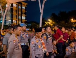 Kapolda Sumbar Irjen Pol Gatot Tri Suryanta Turun Temui Massa, Sampaikan Doa dan Permintaan Maaf atas Wafatnya Pengemudi Ojol