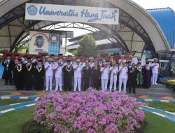 Wadan Puspenerbal Hadiri Wisuda 461 Sarjana Universitas Hang Tuah oleh Kasal