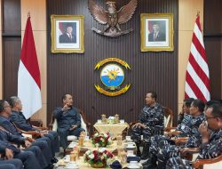 Pangkoarmada II Terima Kunjungan Kerja Laksdya TNI (Purn) Maman Firmansyah