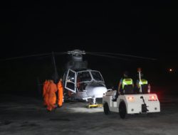 Lanudal Biak Laksanakan Dukungan Terbang Malam Heli Panther HS-1303