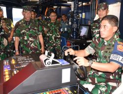 Dankodaeral V Hadiri Apel Gelar Latihan Kesiapsiagaan Operasional (LKO) Koarmada RI TA.2025