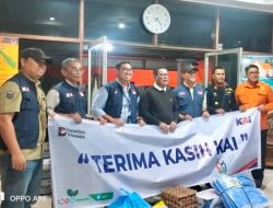 Aksi Kemanusiaan KAI Divre II Sumbar: Ringankan Beban Warga Terdampak Banjir di Sumbar