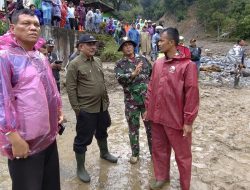 Kepala Cabdin Wilayah IV Tinjau Lokasi Galodo Di Jembatan Kembar Silayiang Padang Panjang 