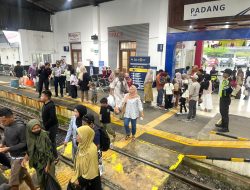 KAI Divre II Sumbar Layani 123.408 Penumpang Pada Nataru 2025, Tumbuh 3.8 Persen Dibanding Tahun Lalu