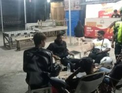 Babinsa Koramil 01/Padang Panjang Laksanakan Komsos dan Pembinaan Generasi Muda di Malam Hari.