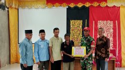 Babinsa Koramil 10/Sungai Tarab Dampingi Penyaluran BLT Dana Desa untuk Warga Kurang Mampu di Nagari Padang Laweh