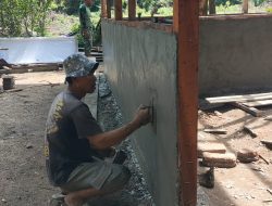 Satgas TMMD Ke-129 Kodim 0306/50 Kota Kebut Pembangunan RTLH Milik Ibu Ermida, Wujud Nyata Kepedulian kepada Warga